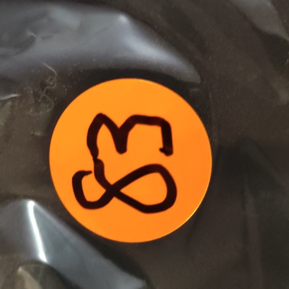 🟣TORRID BIKE SHORTS - HEART EMBOSSED 9' SIGNATURE HIGH RISE WAIST - PLUS SIZE - Picture 8 of 8